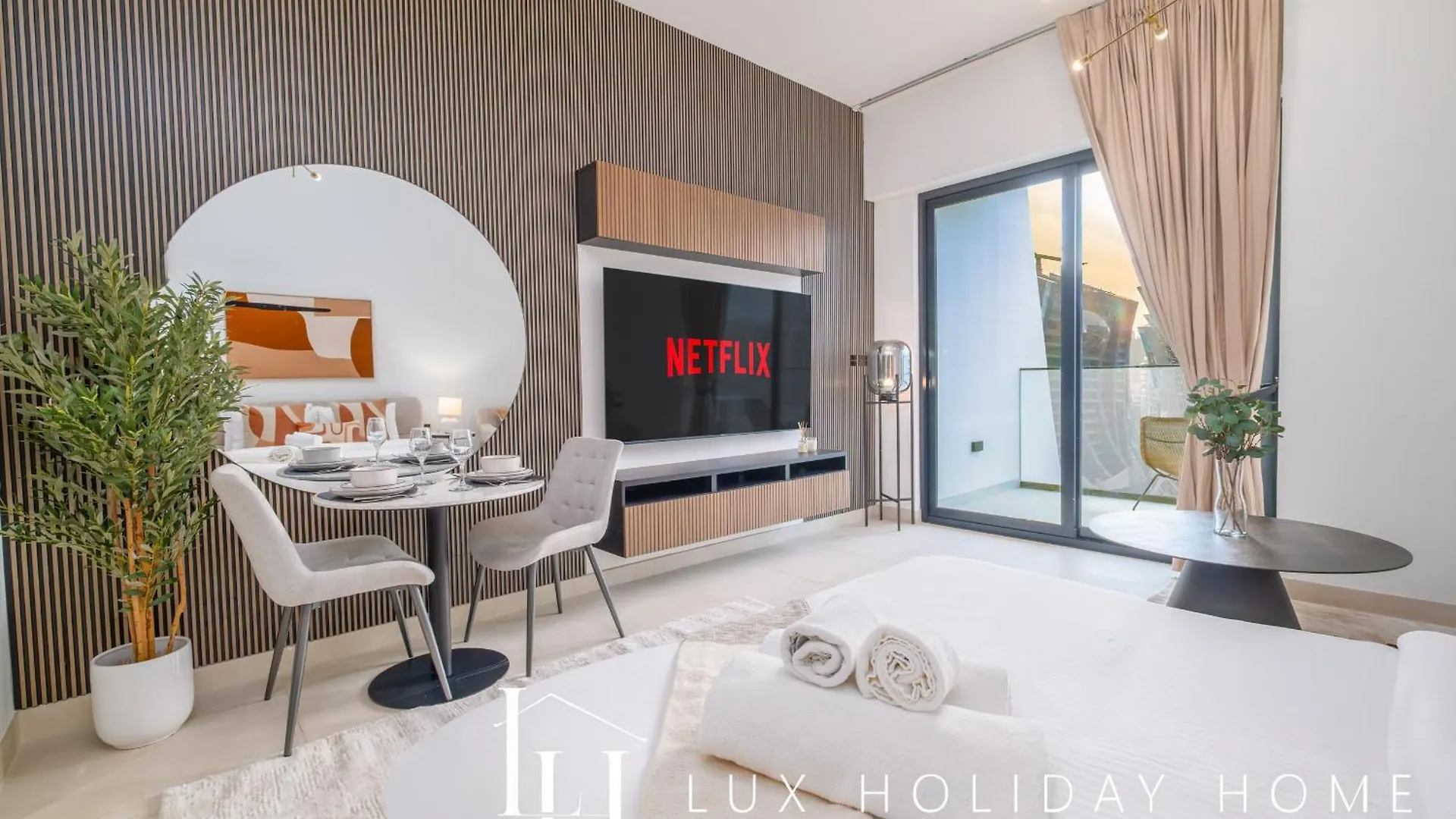 Lux The Modern Binghatti Canal Suite 2 Дубай ОАЭ