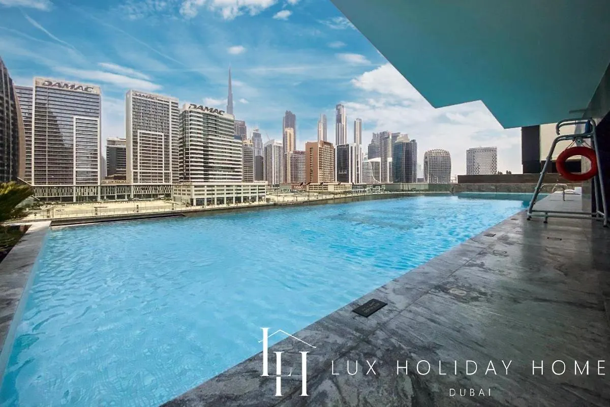 Lux The Modern Binghatti Canal Suite 2 Dubai