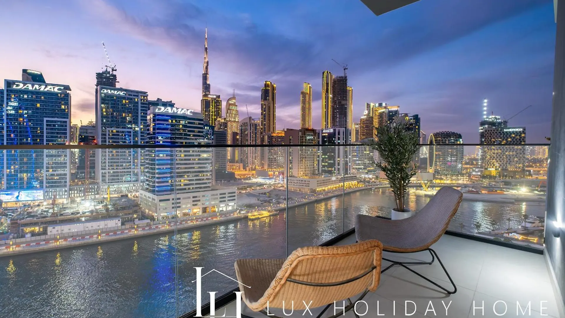 Lux The Modern Binghatti Canal Suite 2 Dubai